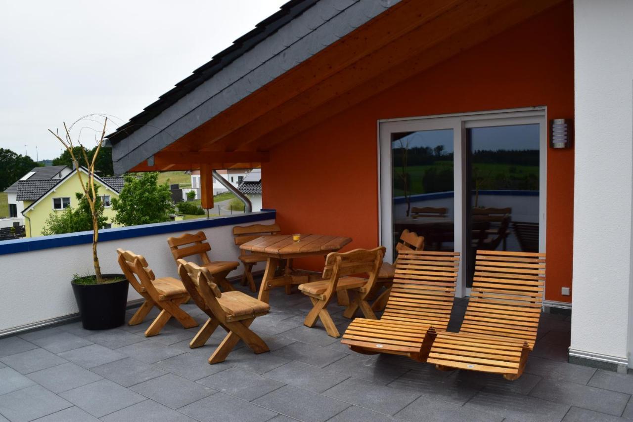 Hunsruecker-Fewo - Die Erlebnishuette - 2 Ferienwohnungen Im Hunsrueck In Unzenberg Gobenhausen Kamer foto