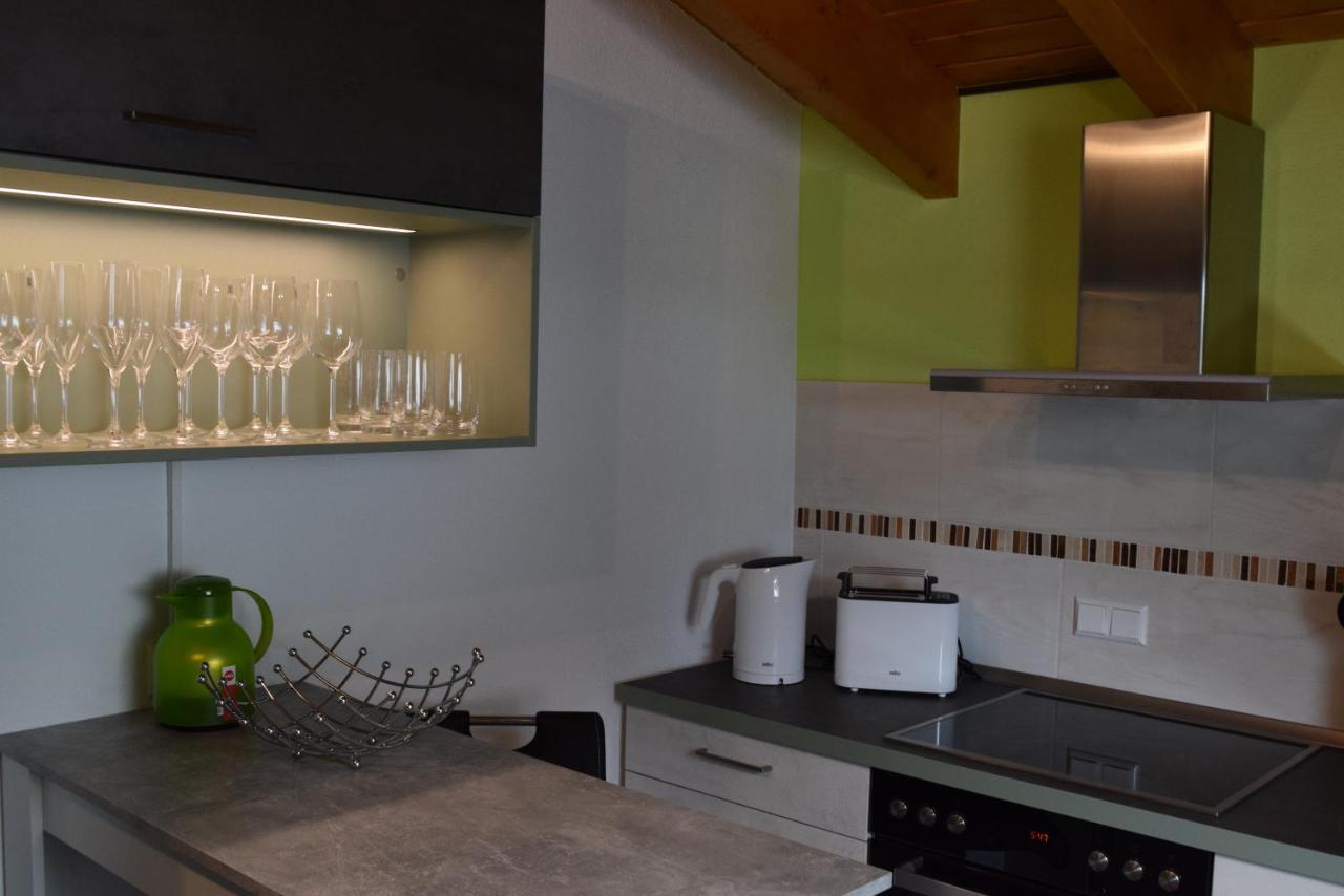 Hunsruecker-Fewo - Die Erlebnishuette - 2 Ferienwohnungen Im Hunsrueck In Unzenberg Gobenhausen Kamer foto