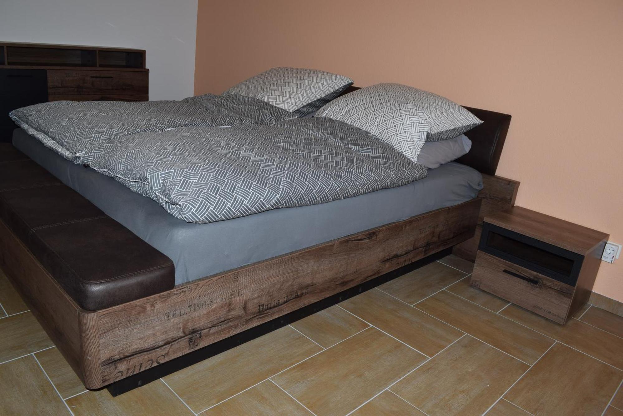 Hunsruecker-Fewo - Die Erlebnishuette - 2 Ferienwohnungen Im Hunsrueck In Unzenberg Gobenhausen Kamer foto